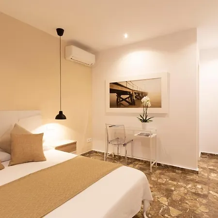Boutique 32 *