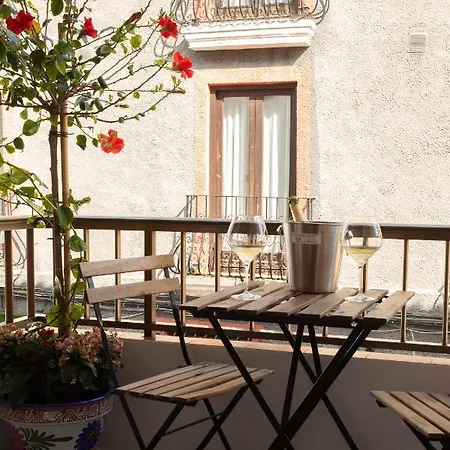Boutique 32 Guest house *
