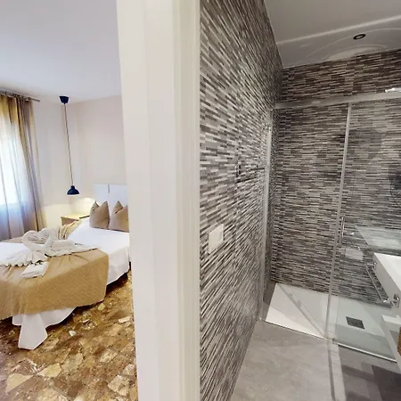 Boutique 32 Konukevi Denia